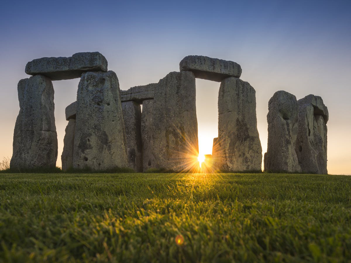 Dãy đá tự nhiên Stonehenge - một trong những kỳ quan thế giới 
